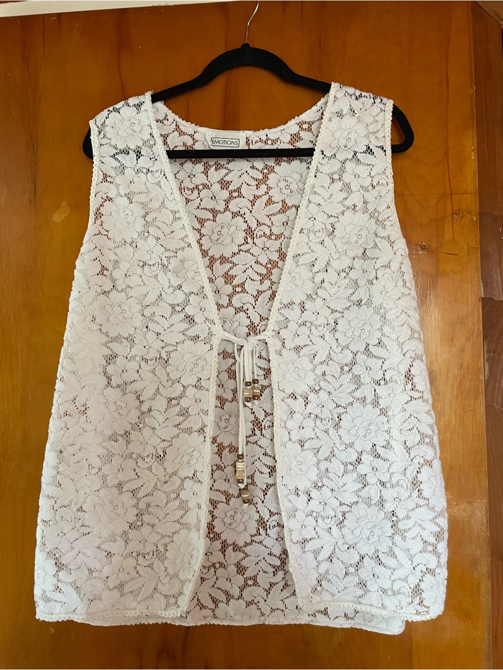 White Lace Tie-Front No-Sleeve Vest